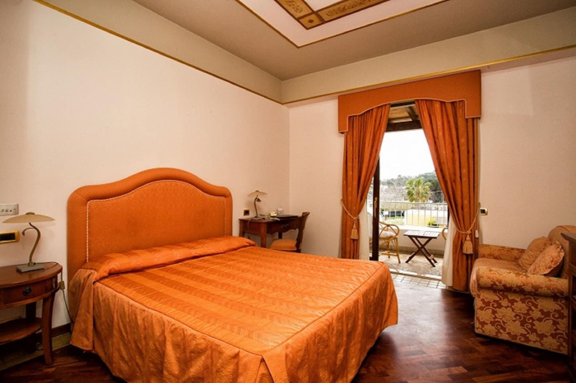 Tritone Hotel