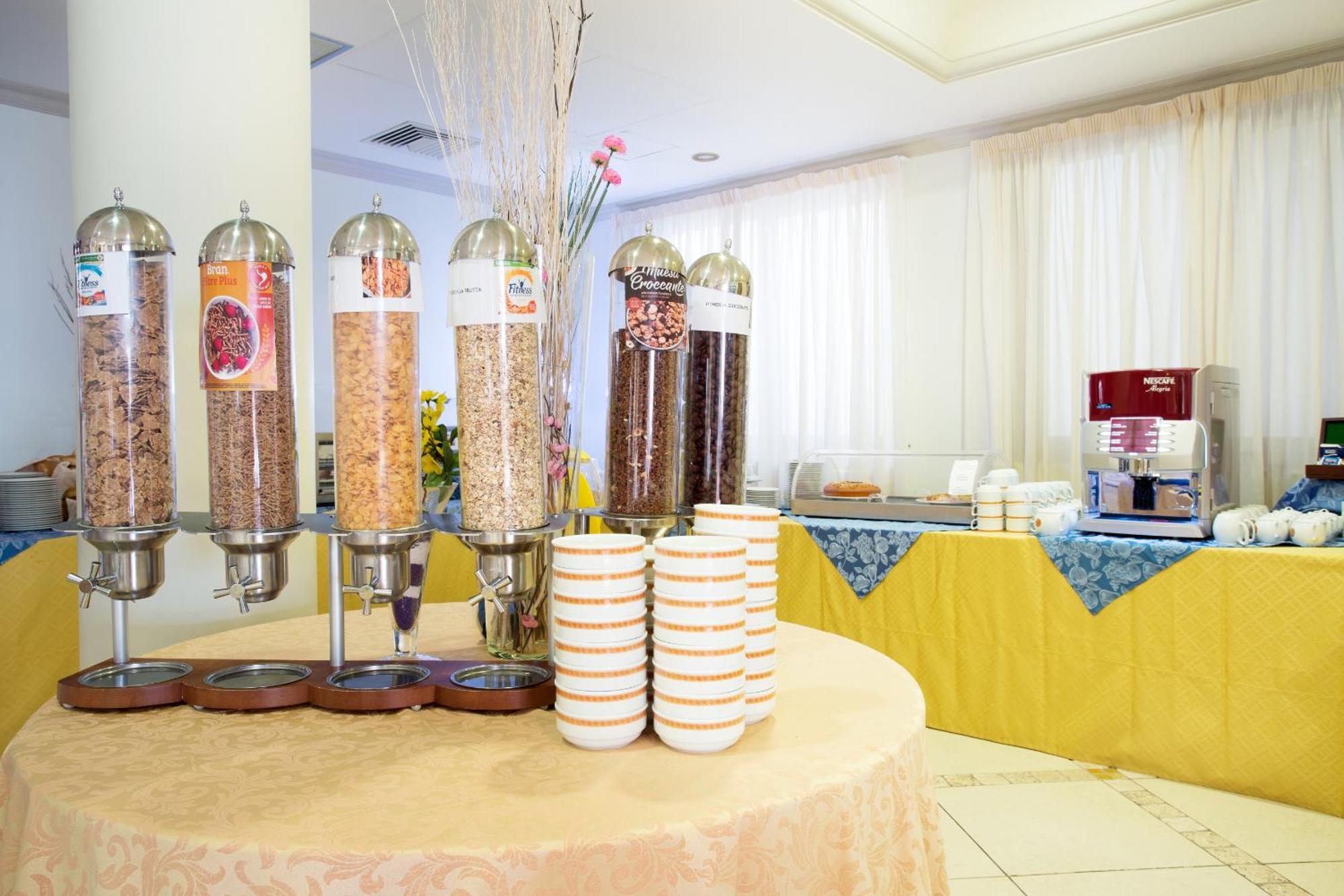 Tritone Hotel 4*